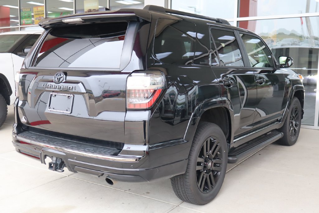 Used 2021 Toyota 4Runner Nightshade AWD/4WD image 9