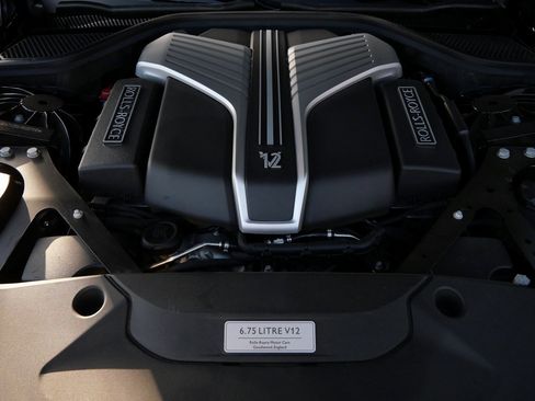 Certified 2021 Rolls-Royce Ghost Extended Wheelbase image 38