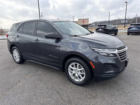 Used 2022 Chevrolet Equinox LS image 7