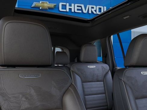 New 2026 GMC Acadia Denali Ultimate w/ LPO, Floor Liner Package FWD image 24