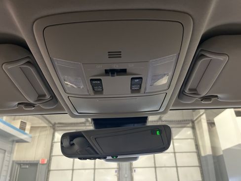 Used 2017 Toyota RAV4 Limited image 26