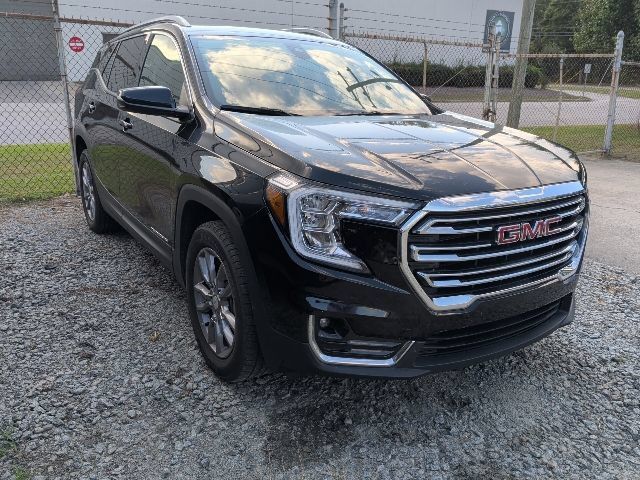 Used 2024 GMC Terrain SLT AWD/4WD image 2
