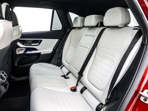 New 2026 Mercedes-Benz GLC 300 image 8