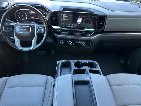 Used 2024 GMC Sierra 1500 SLE AWD/4WD image 3