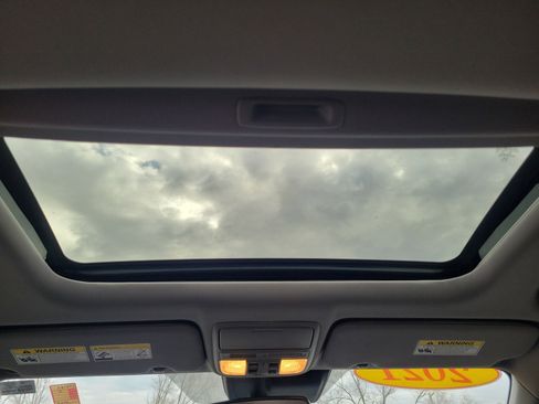 Used 2021 Honda CR-V EX-L image 16