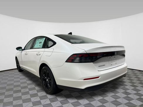 New 2025 Honda Accord SE image 3