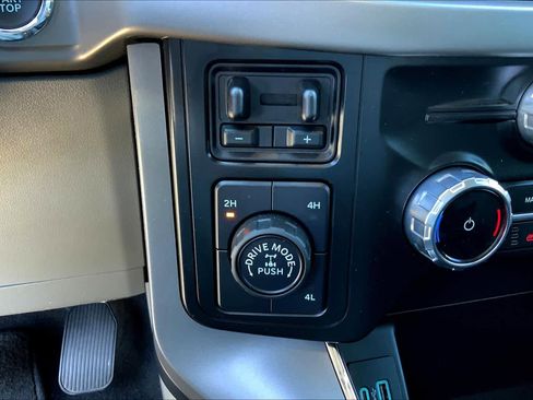 Used 2024 Ford F150 XLT w/ Equipment Group 302A MID image 30