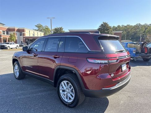 New 2025 Jeep Grand Cherokee Laredo X image 5