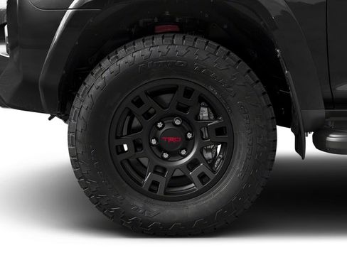 Used 2018 Toyota 4Runner TRD Off-Road AWD/4WD image 11