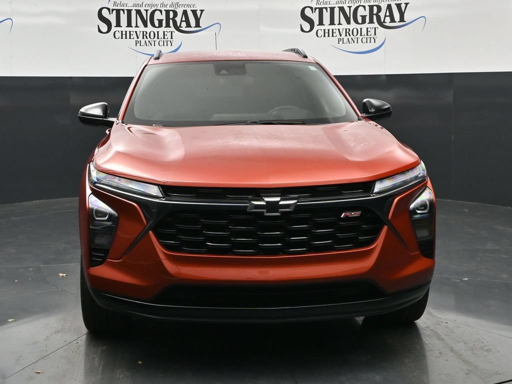 Certified 2024 Chevrolet Trax RS w/ Driver Confidence Package FWD image 2