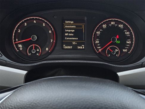 Used 2021 Volkswagen Passat 2.0T SE image 6