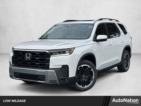 Certified 2026 Honda Pilot image 1