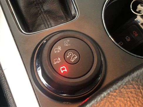 Used 2013 Ford Explorer Limited image 27