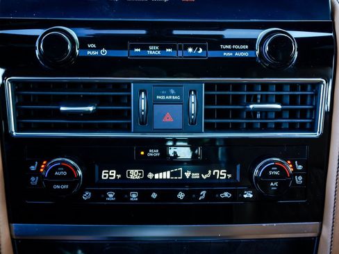 Used 2023 INFINITI QX80 Sensory w/ Cargo Package image 33