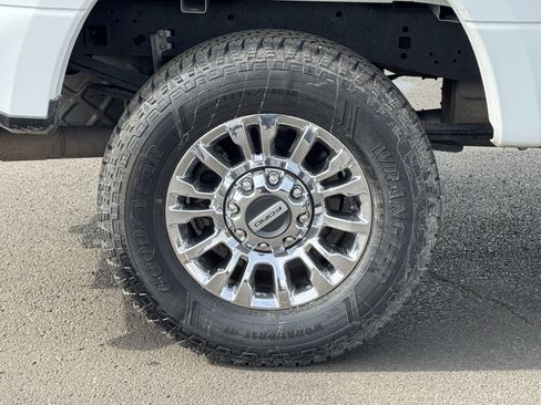 Used 2022 Ford F250 XLT w/ XLT Premium Package image 19