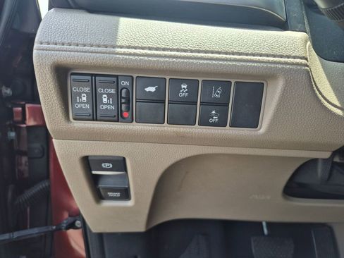 Used 2018 Honda Odyssey EX-L image 13