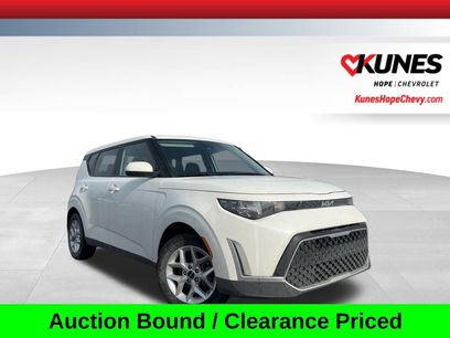 Used 2025 Kia Soul LX w/ LX Technology Package