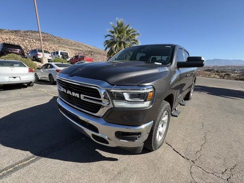 Used 2020 RAM 1500 Big Horn AWD/4WD image 1