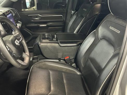 Used 2025 RAM 1500 Laramie AWD/4WD image 10