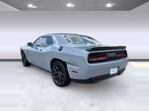 Used 2020 Dodge Challenger SXT w/ Driver Convenience Group RWD image 3