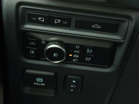 Used 2024 Ford F150 Platinum AWD/4WD image 24