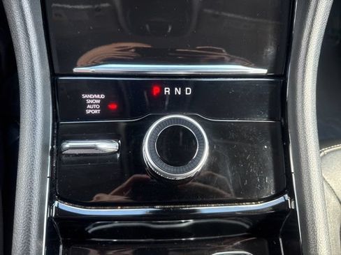Certified 2022 Jeep Grand Cherokee L Limited AWD/4WD image 22