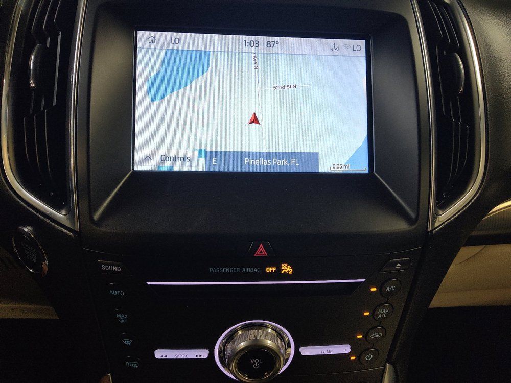 Used 2019 Ford Edge Titanium FWD image 25