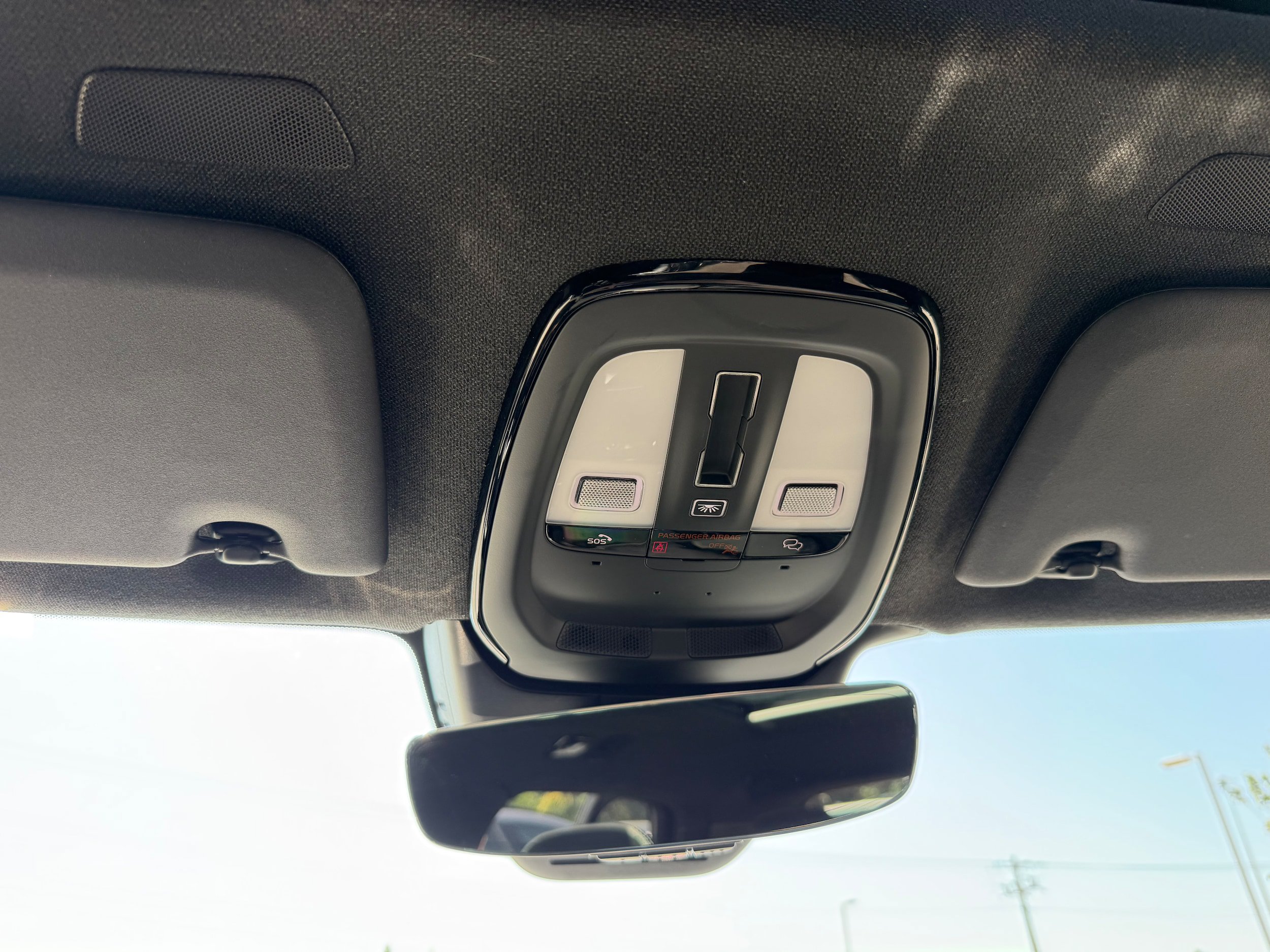 Certified 2023 Volvo XC40 Recharge Ultimate w/ Protection Package Premier AWD/4WD image 21