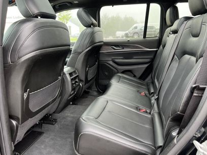 Used 2024 Jeep Grand Cherokee Limited w/ Luxury Tech Group II