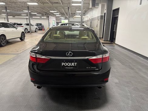 Used 2015 Lexus ES 350 w/ Luxury Package FWD image 5