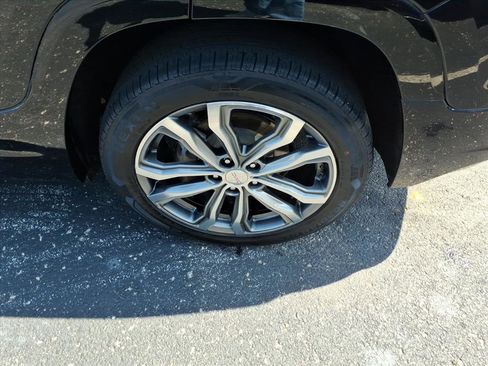 Used 2020 GMC Terrain Denali w/ Denali Premium Package image 8