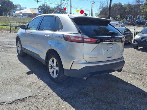 Used 2019 Ford Edge SE FWD image 5