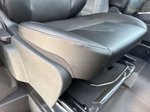 New 2025 Ford Transit 250 XL image 10