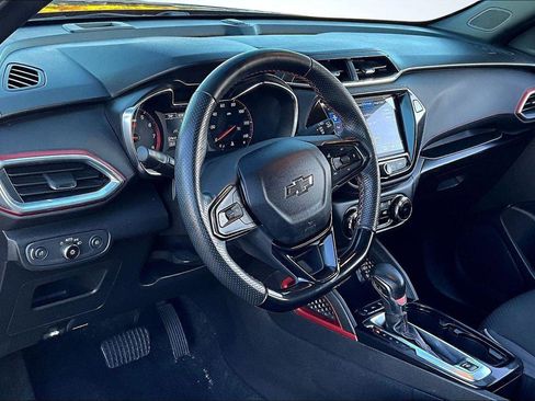 Used 2023 Chevrolet TrailBlazer RS w/ Convenience Package image 14