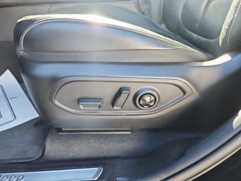 Used 2023 Jeep Grand Cherokee L Overland image 29