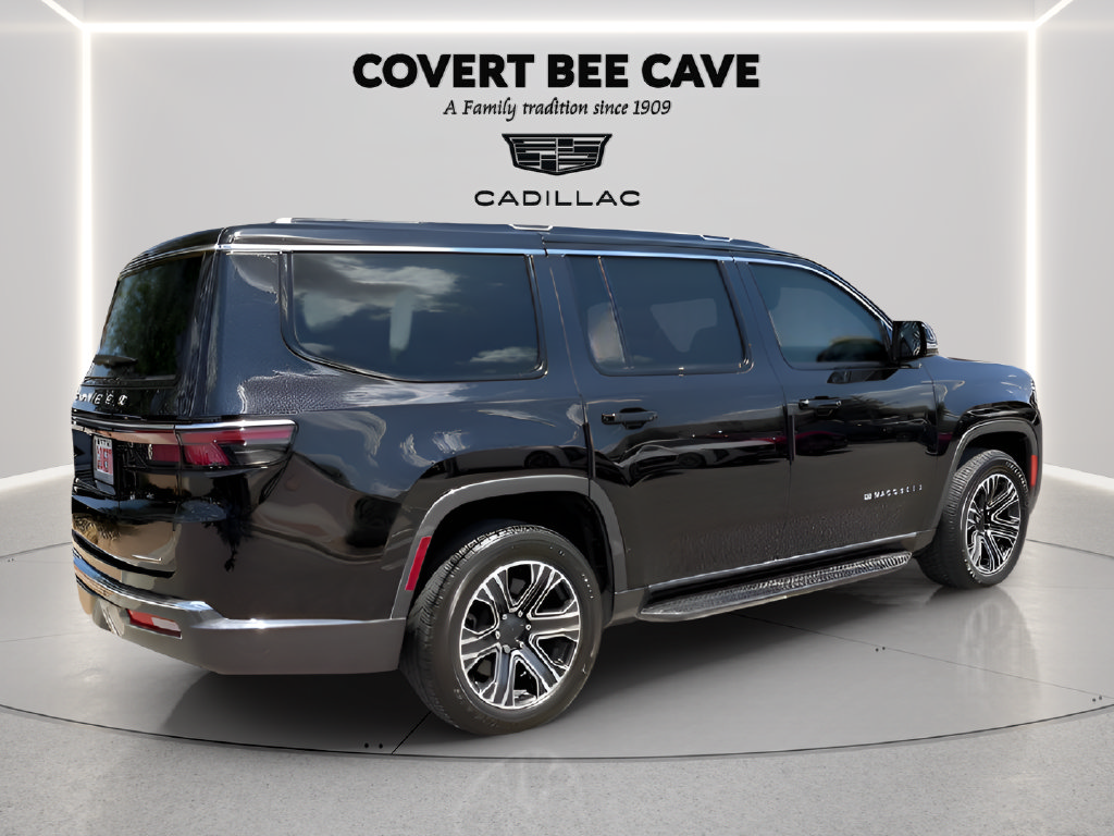 Used 2022 Jeep Wagoneer Series III w/ Flexible Seating Group AWD/4WD image 13