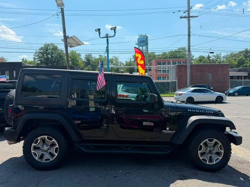 Used 2016 Jeep Wrangler Unlimited Rubicon w/ Dual Top Group AWD/4WD image 2