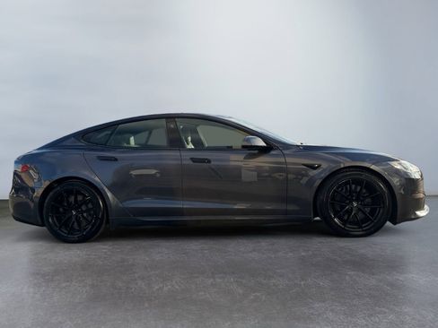 Used 2022 Tesla Model S Dual Motor All-Wheel Drive image 4