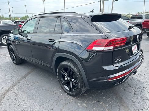 Used 2023 Volkswagen Atlas Cross Sport SEL R-Line AWD/4WD image 7