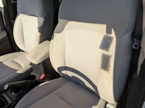 Used 2017 Subaru Forester 2.5i Premium AWD/4WD image 14