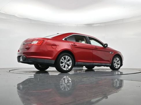 Used 2010 Ford Taurus SEL FWD image 31