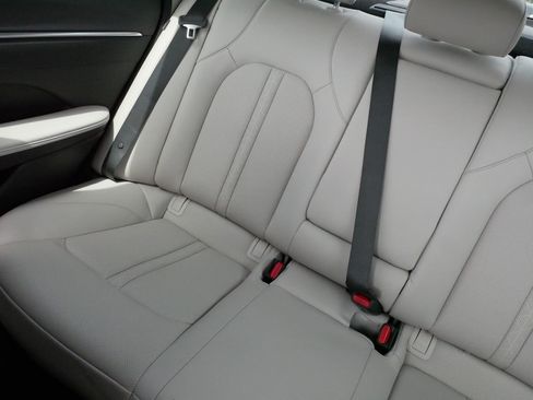 Used 2022 Hyundai Sonata Limited FWD image 12