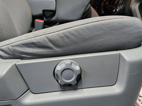 Used 2014 Ford F150 XLT w/ Equipment Group 302A Luxury image 15