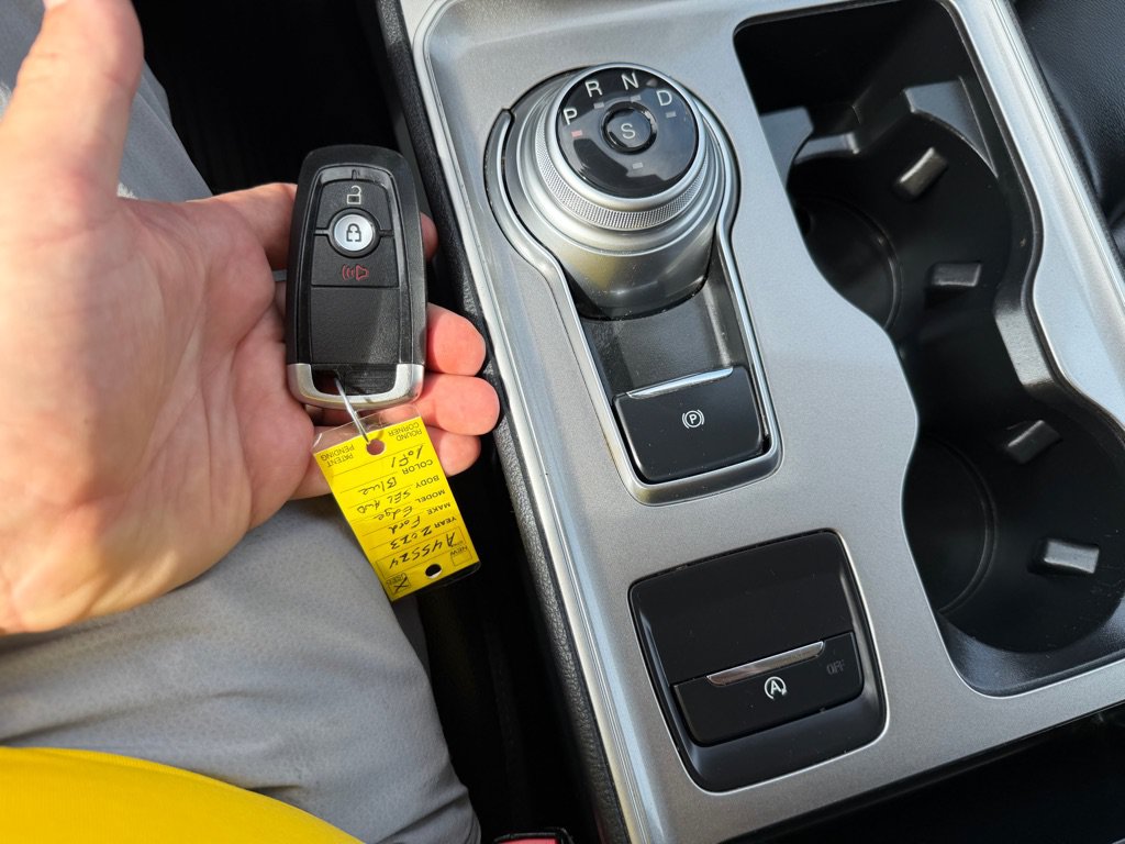 Used 2023 Ford Edge SEL AWD/4WD image 22