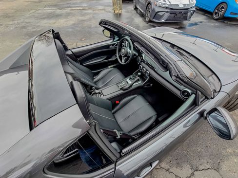 Used 2024 MAZDA MX-5 Miata RF Grand Touring image 2