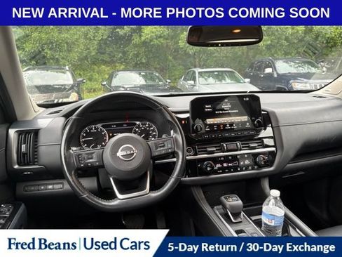 Used 2022 Nissan Pathfinder SL w/ SL Premium Package AWD/4WD image 12