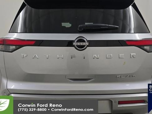 Used 2023 Nissan Pathfinder SL image 6