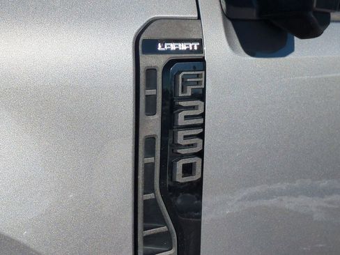 Certified 2024 Ford F250 Lariat w/ Lariat Ultimate Package image 12