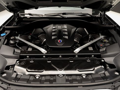 Used 2024 BMW ALPINA XB7 AWD/4WD image 83