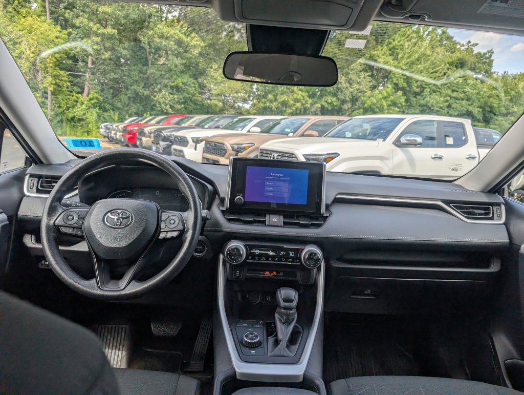Certified 2024 Toyota RAV4 XLE AWD/4WD image 22